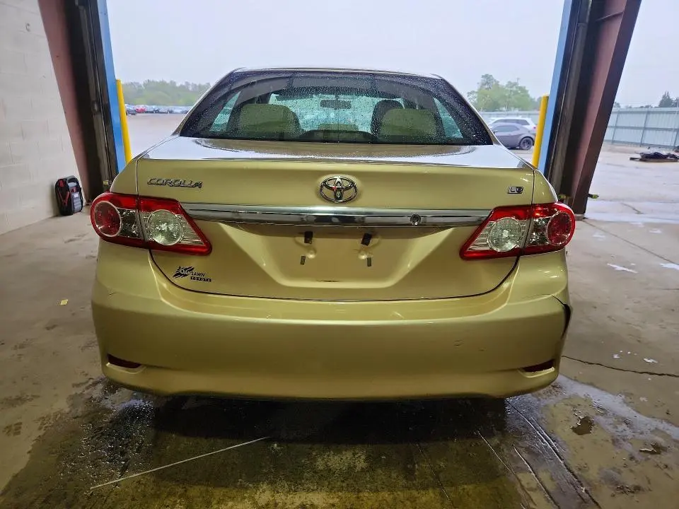 2012 TOYOTA COROLLA LE  
