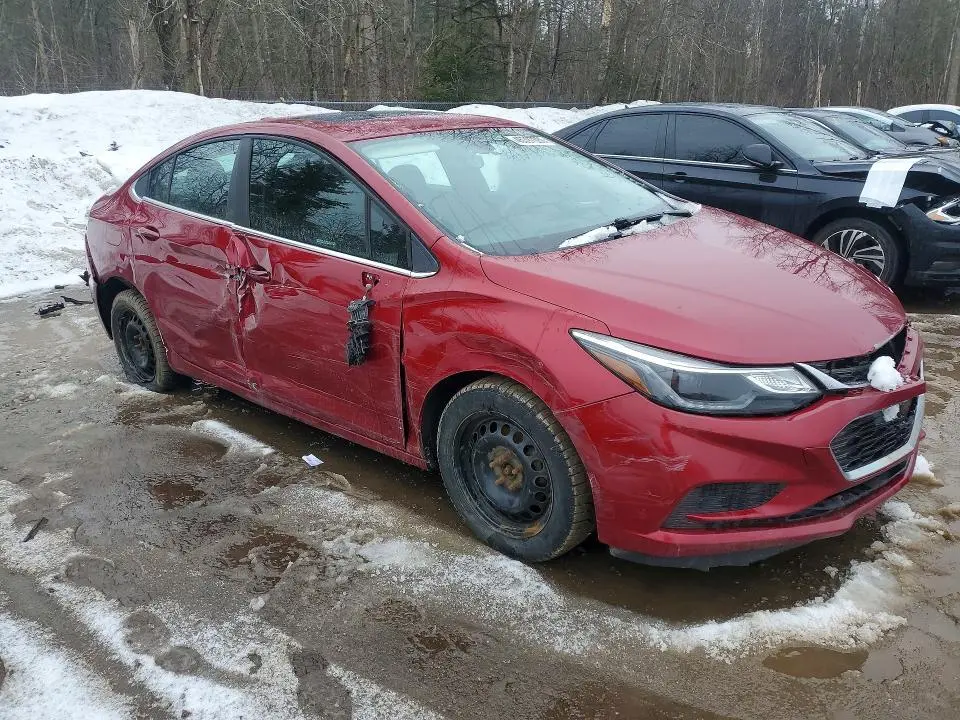 2017 CHEVROLET CRUZE LT  