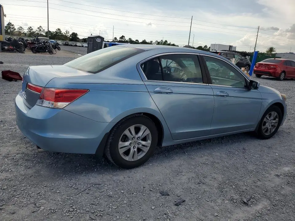 2011 HONDA ACCORD LXP  