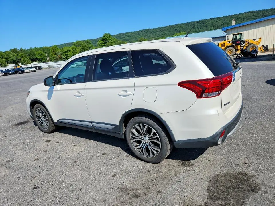 2016 MITSUBISHI OUTLANDER ES  