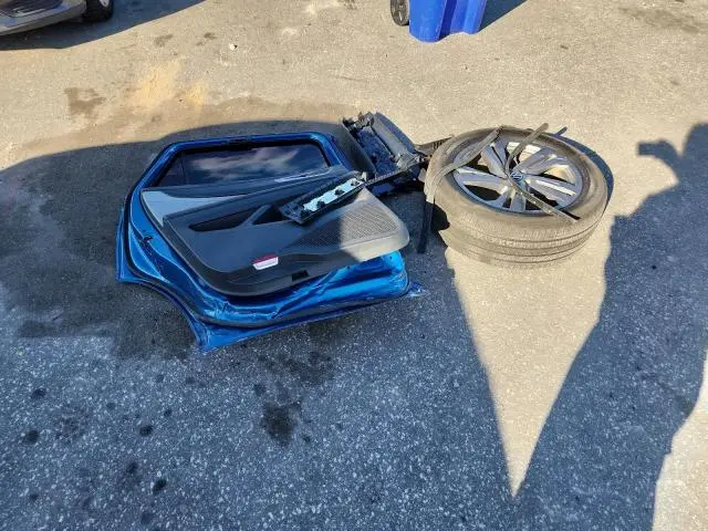 2024 VOLKSWAGEN ATLAS CROSS SPORT SEL R-LINE  