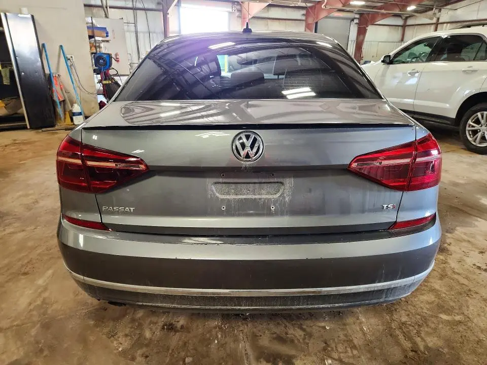 2019 VOLKSWAGEN PASSAT WOLFSBURG  