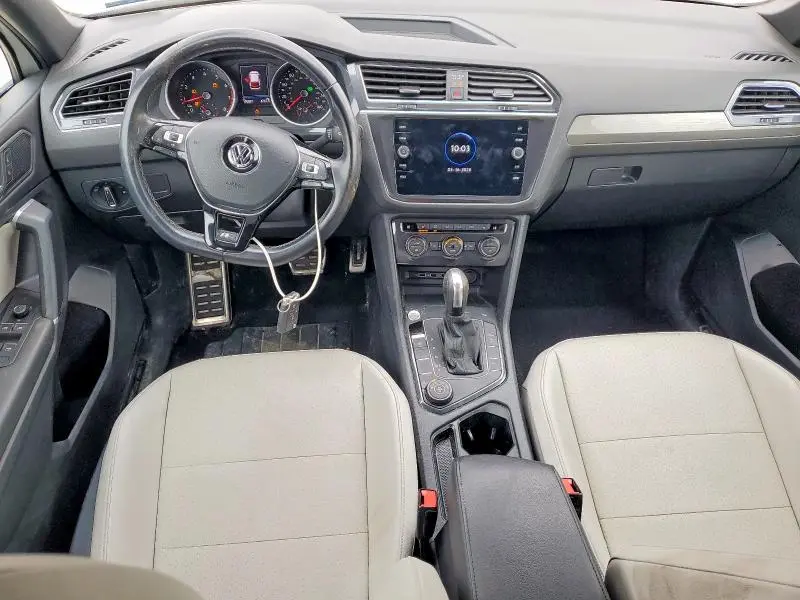2020 VOLKSWAGEN TIGUAN SE  