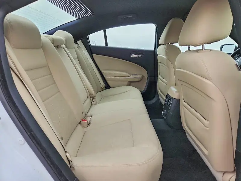 2014 DODGE CHARGER SE  