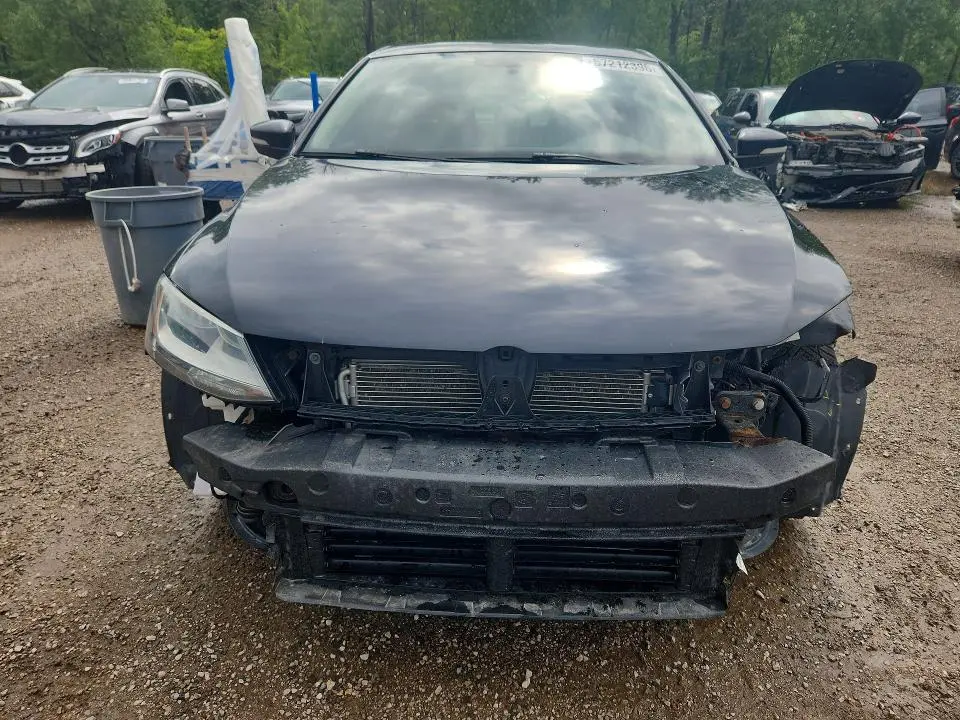 2015 VOLKSWAGEN JETTA   