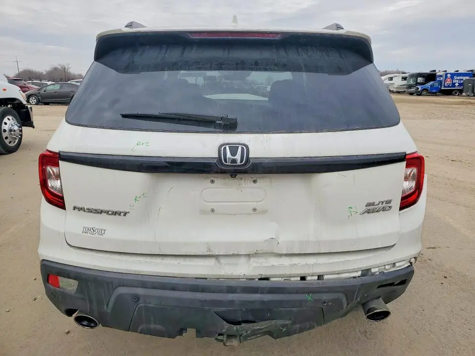 2019 HONDA PASSPORT ELITE  