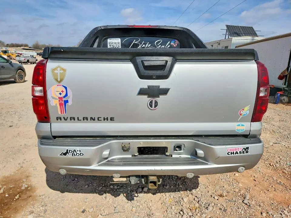 2010 CHEVROLET AVALANCHE LT  
