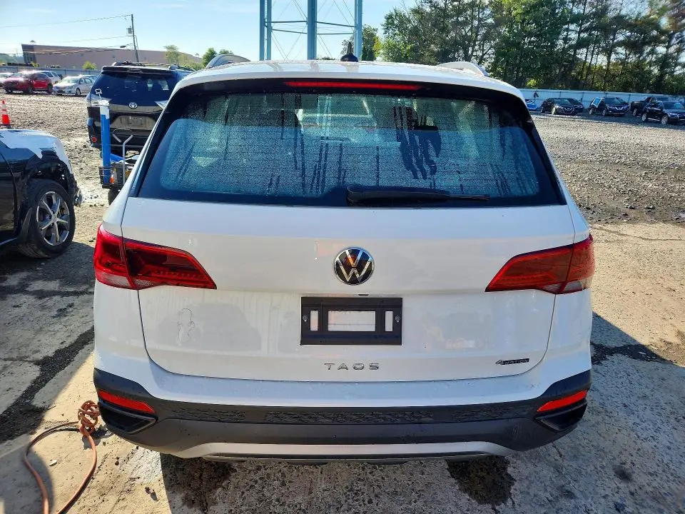 2022 VOLKSWAGEN TAOS   