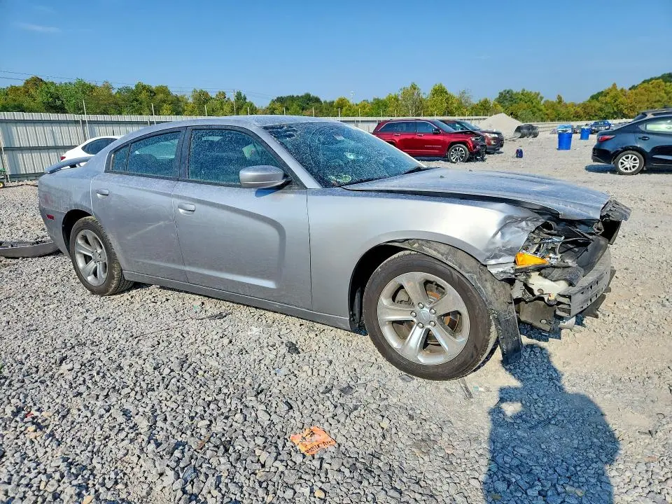 2014 DODGE CHARGER SE  