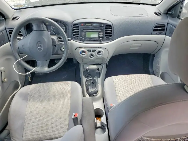 2010 HYUNDAI ACCENT GLS  