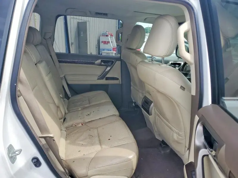 2017 LEXUS GX 460  