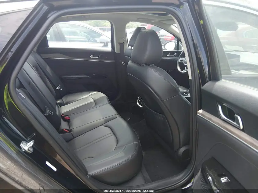 2023 KIA K5 EX