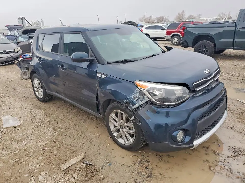2017 KIA SOUL +  