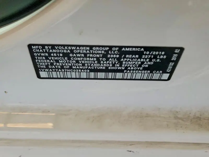 2017 VOLKSWAGEN PASSAT S  