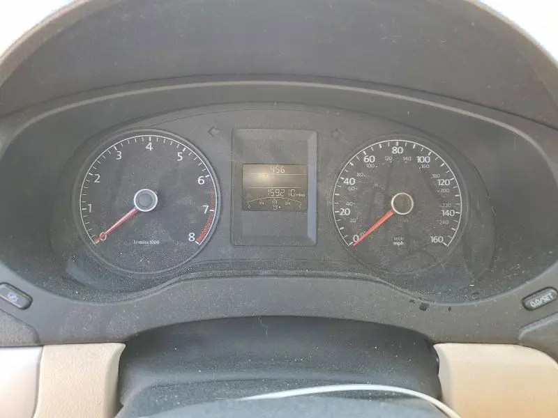 2011 VOLKSWAGEN JETTA SEL  