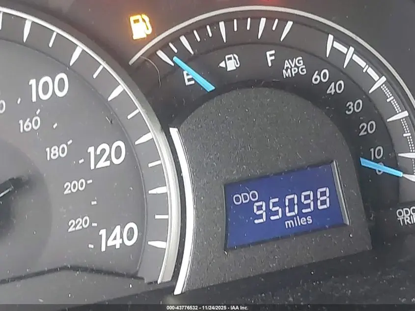 2015 TOYOTA CAMRY LE