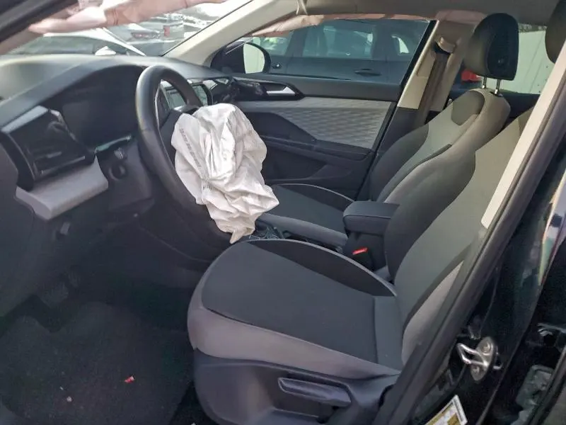 2024 VOLKSWAGEN TAOS S  