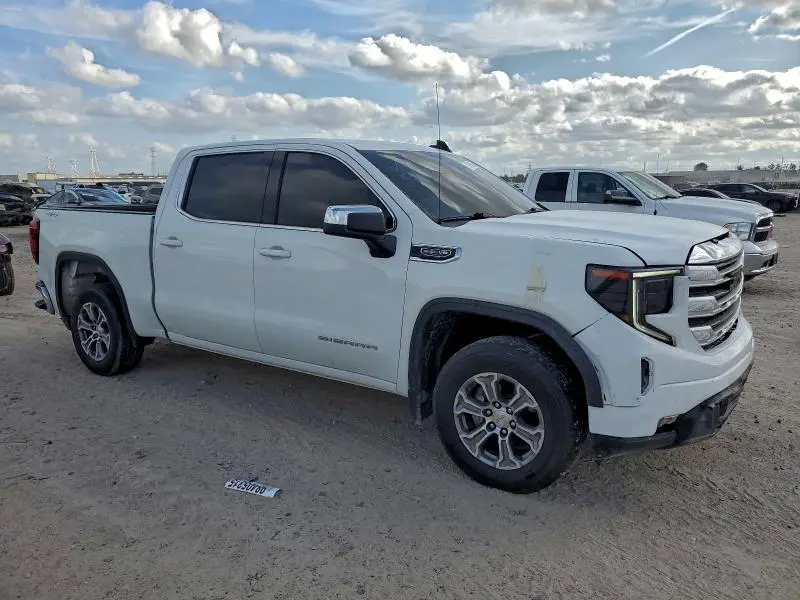 2023 GMC SIERRA K1500 SLE  