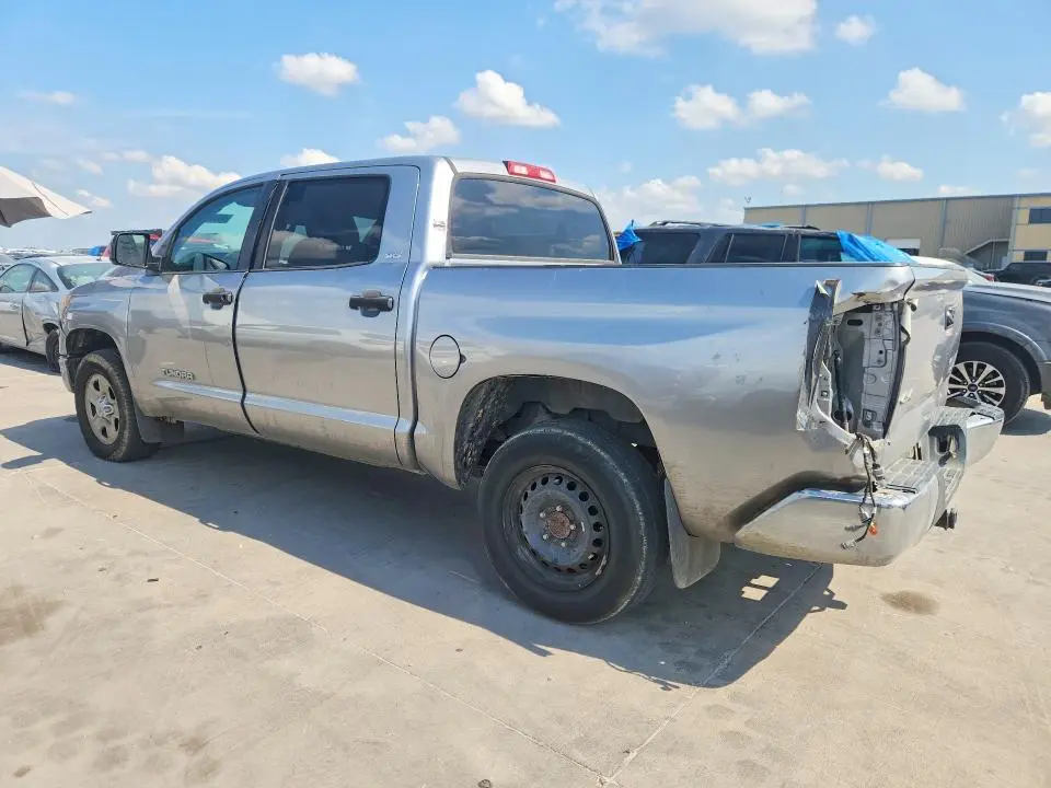 2018 TOYOTA TUNDRA CREWMAX SR5  