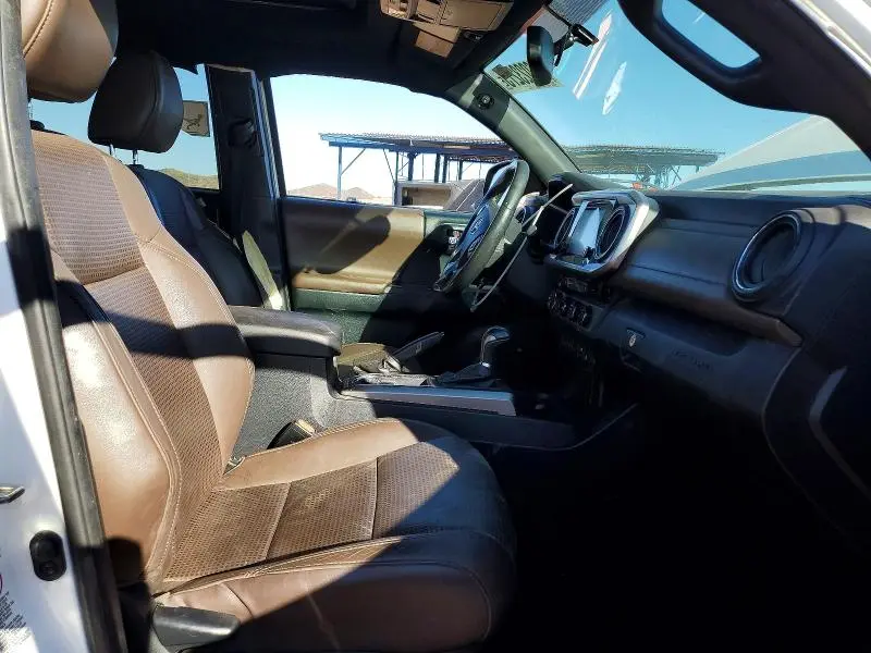 2017 TOYOTA TACOMA   