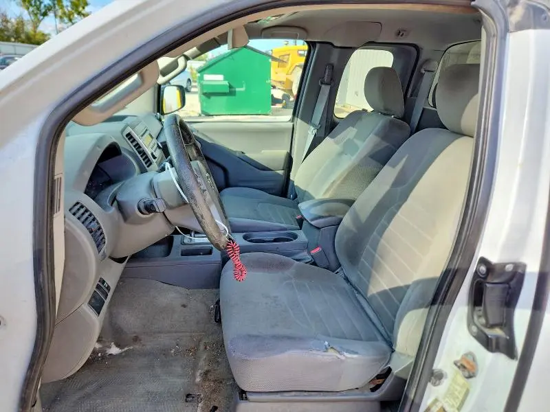 2016 NISSAN FRONTIER S  