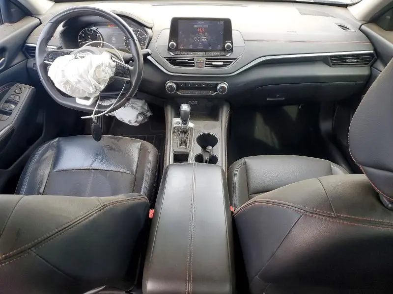 2020 NISSAN ALTIMA SR  
