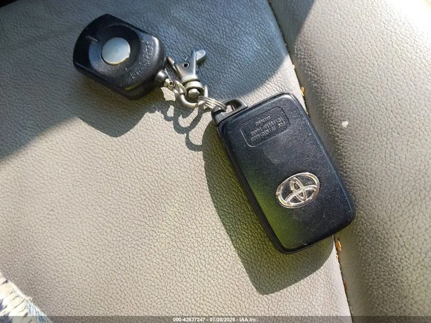 2010 TOYOTA HIGHLANDER HYBRID LIMITED V6