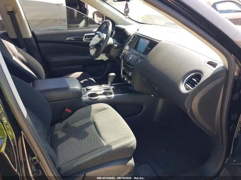 2019 NISSAN PATHFINDER S