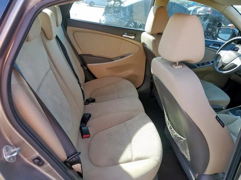 2013 HYUNDAI ACCENT GLS  