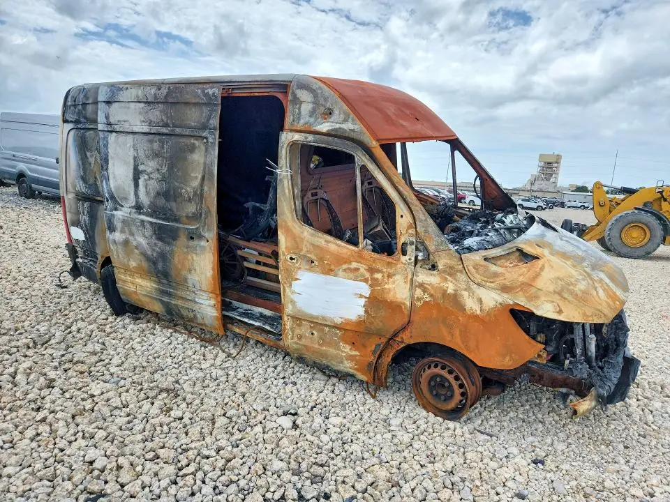 2021 MERCEDES-BENZ SPRINTER 2500  