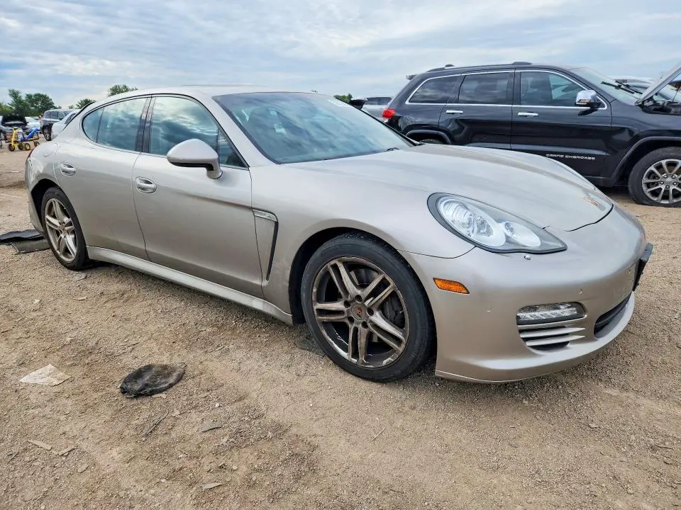 2013 PORSCHE PANAMERA 2/4  