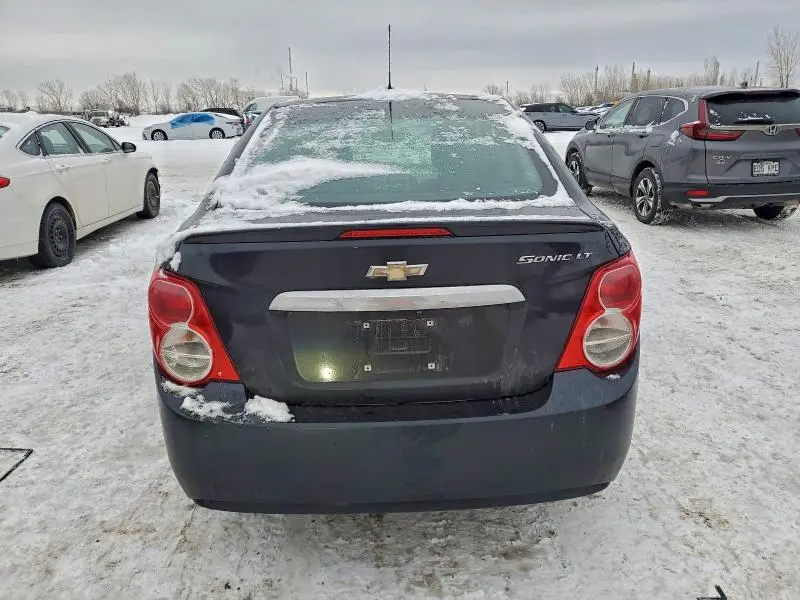 2015 CHEVROLET SONIC LT  