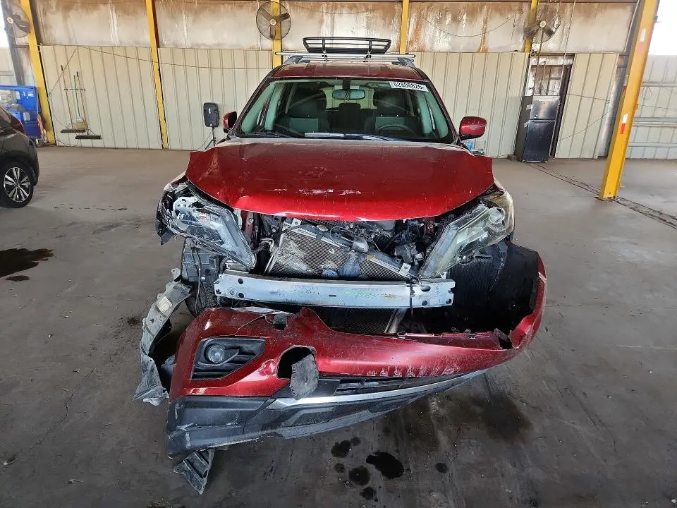 2017 NISSAN PATHFINDER SV  