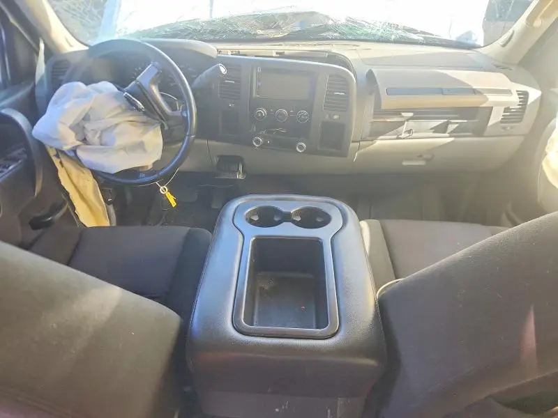 2011 CHEVROLET SILVERADO C1500 LS  