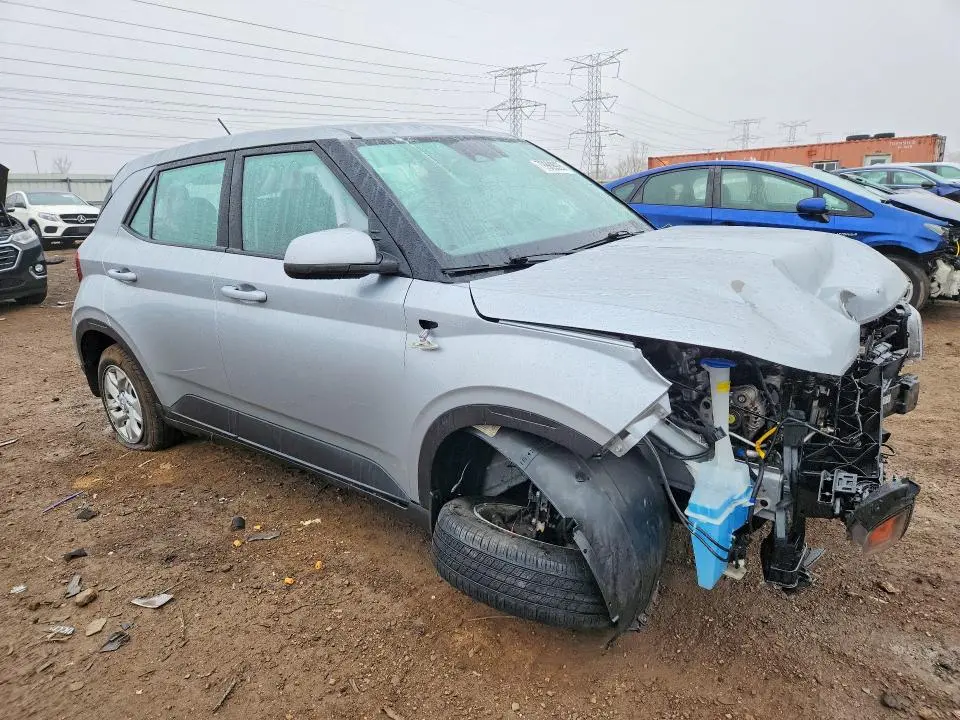2023 HYUNDAI VENUE SE  