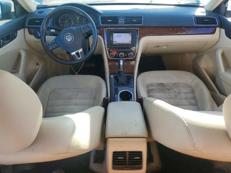 2013 VOLKSWAGEN PASSAT SEL  