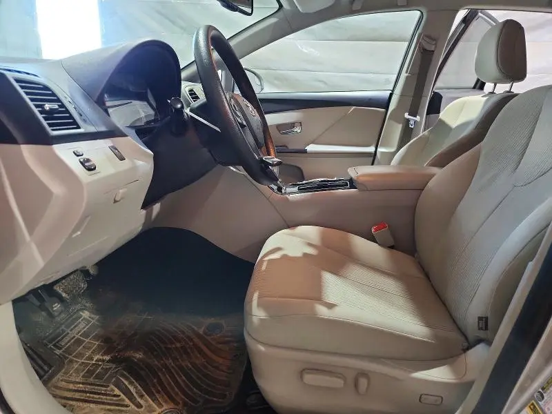 2015 TOYOTA VENZA LE  
