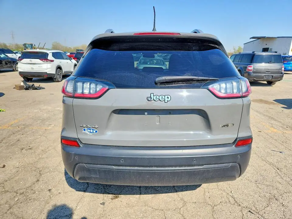 2019 JEEP CHEROKEE LATITUDE PLUS  