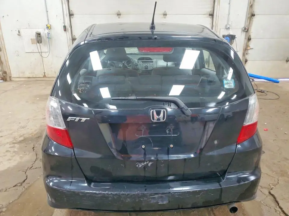 2010 HONDA FIT   