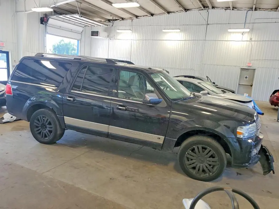 2011 LINCOLN NAVIGATOR L  
