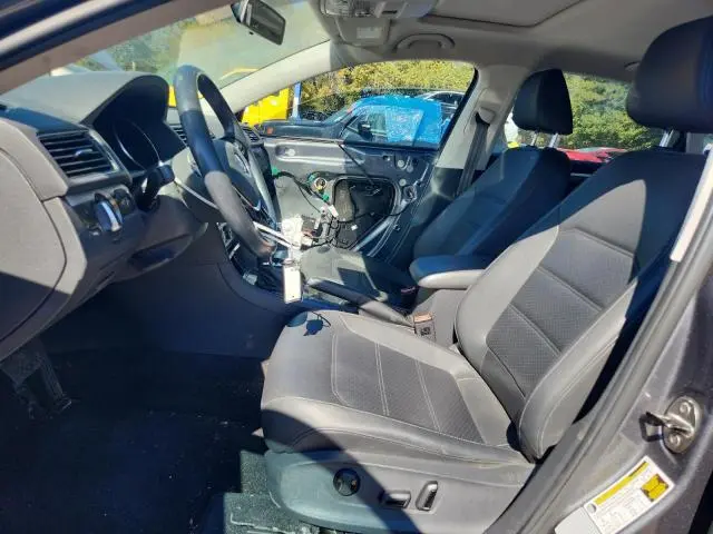 2017 VOLKSWAGEN PASSAT SE  