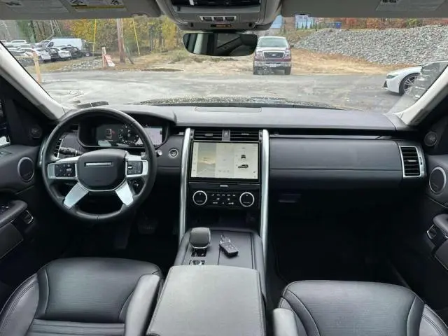 2024 LAND ROVER DISCOVERY S  