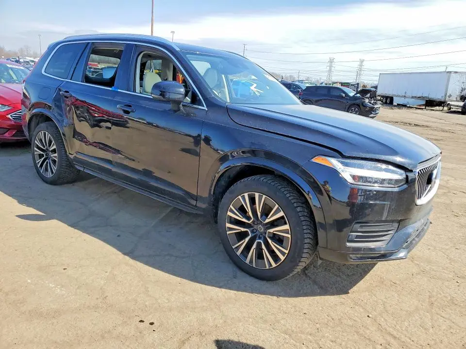2021 VOLVO XC90 T6 MOMENTUM  