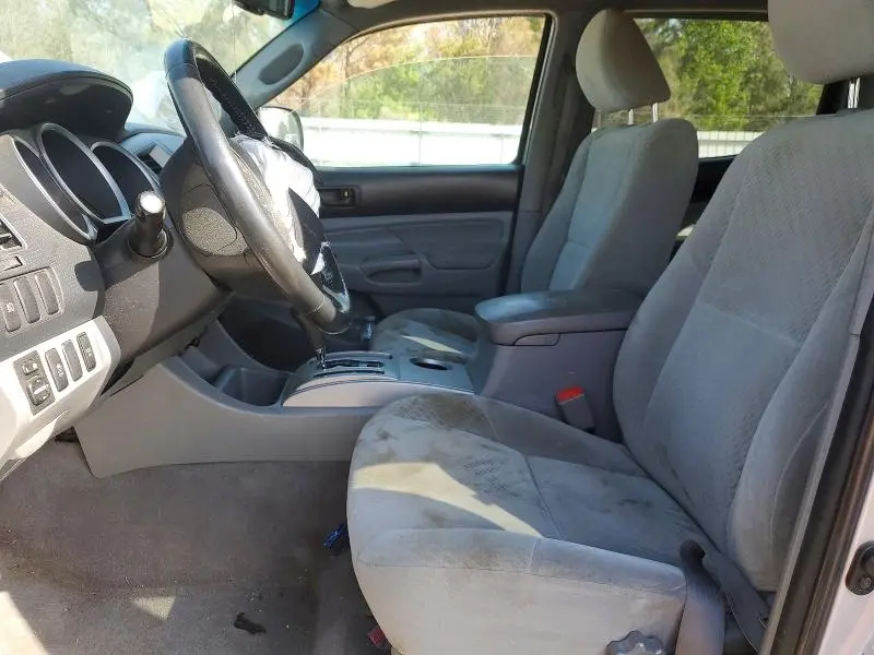 2011 TOYOTA TACOMA V6  