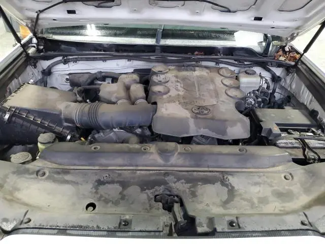 2011 TOYOTA 4RUNNER SR5  