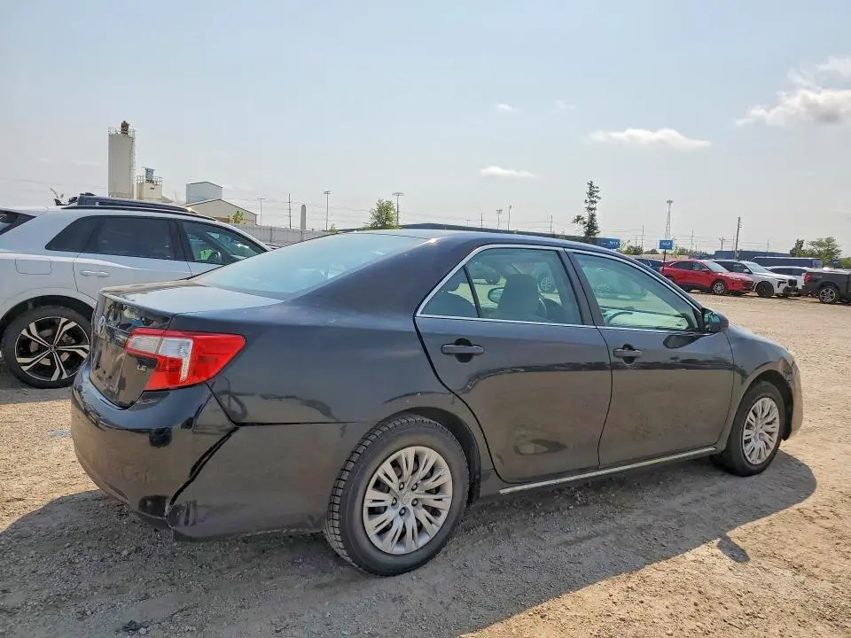 2012 TOYOTA CAMRY LE  