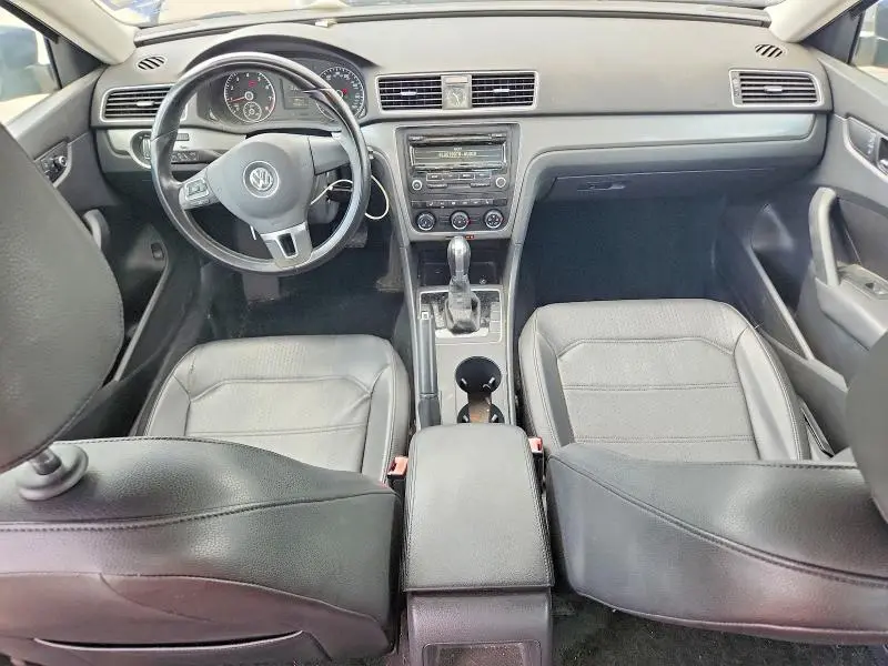 2015 VOLKSWAGEN PASSAT S  