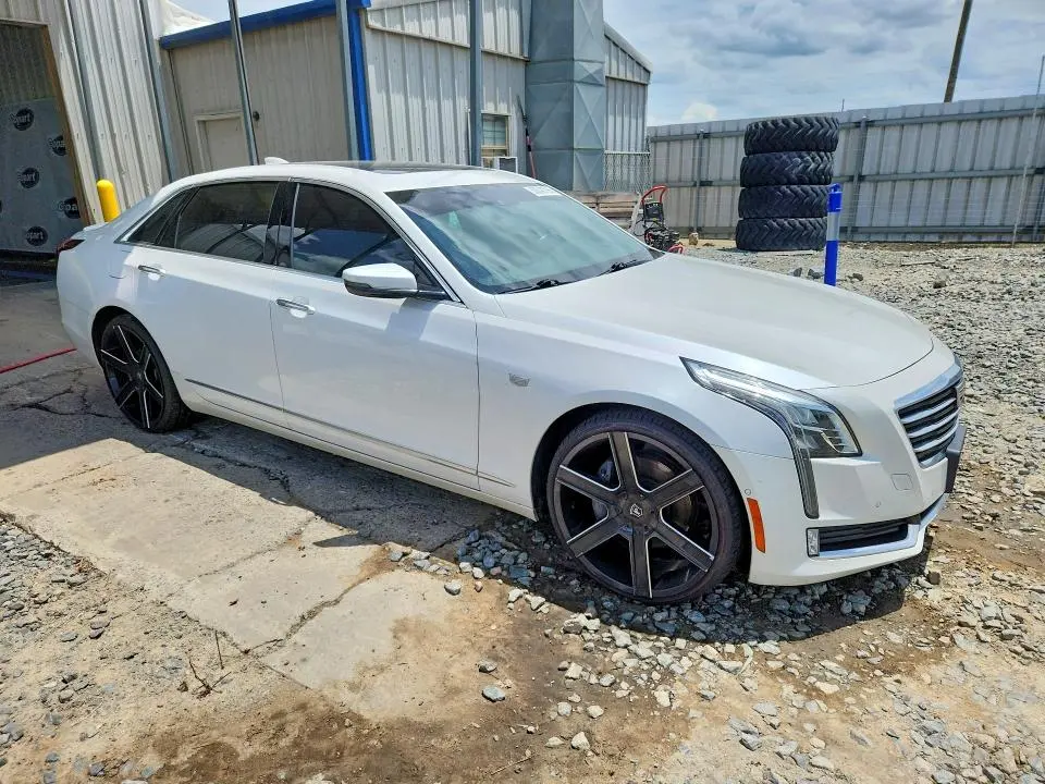2017 CADILLAC CT6 LUXURY  