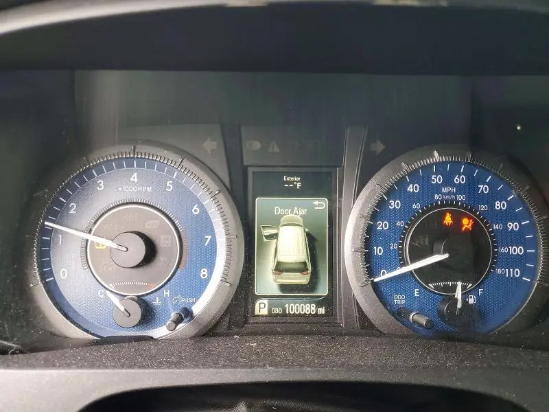 2016 TOYOTA SIENNA XLE 8-PASSENGER  