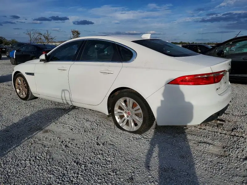 2017 JAGUAR XF   